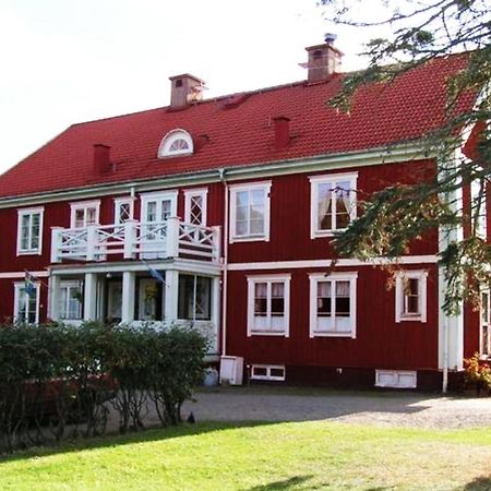 Hasslebogarden Vandrarhem Марианнелунд Экстерьер фото